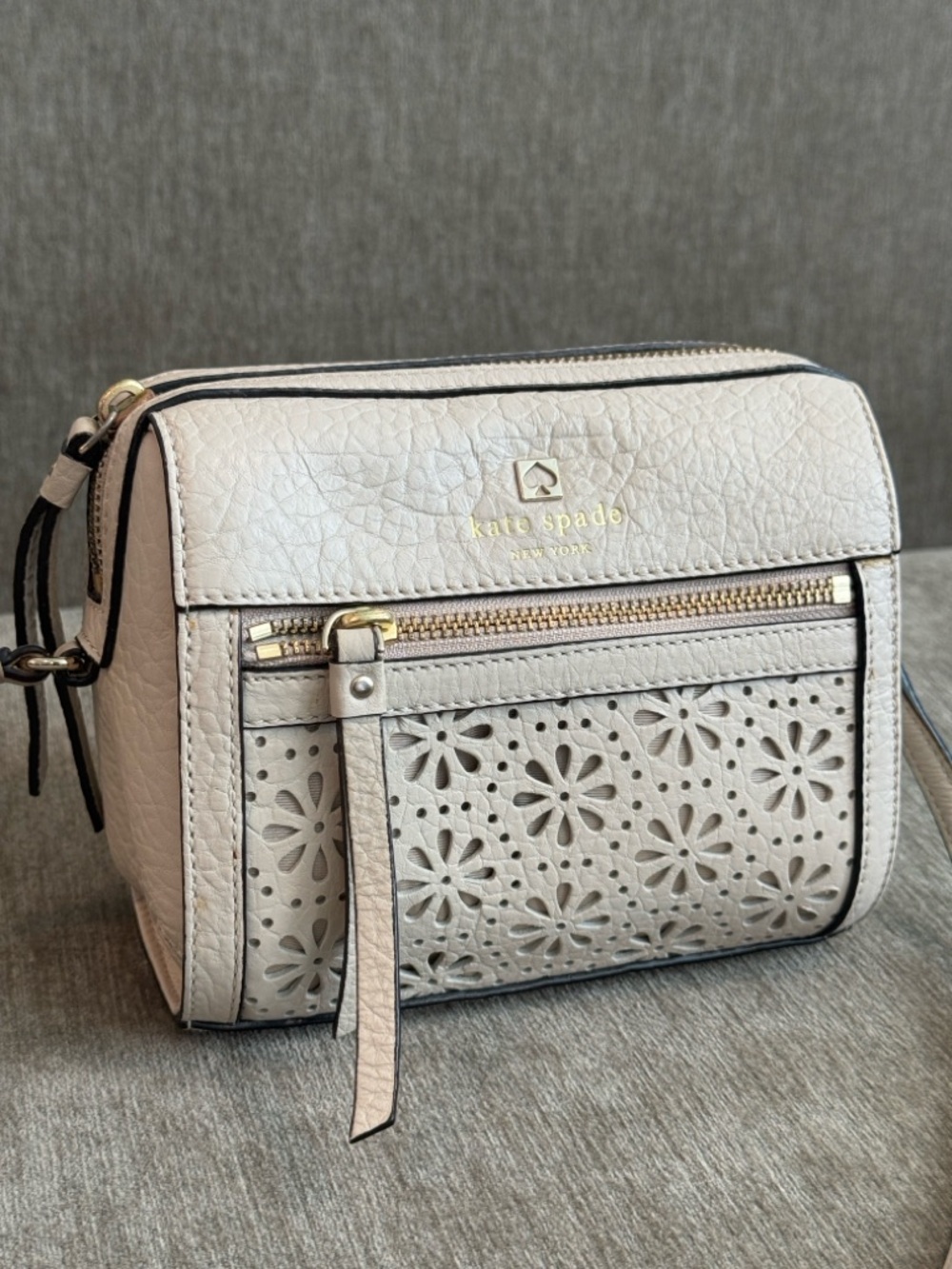 Kate Spade Perri Lane Bubbles Reidy Crossbody Ivory Pebbled Leather